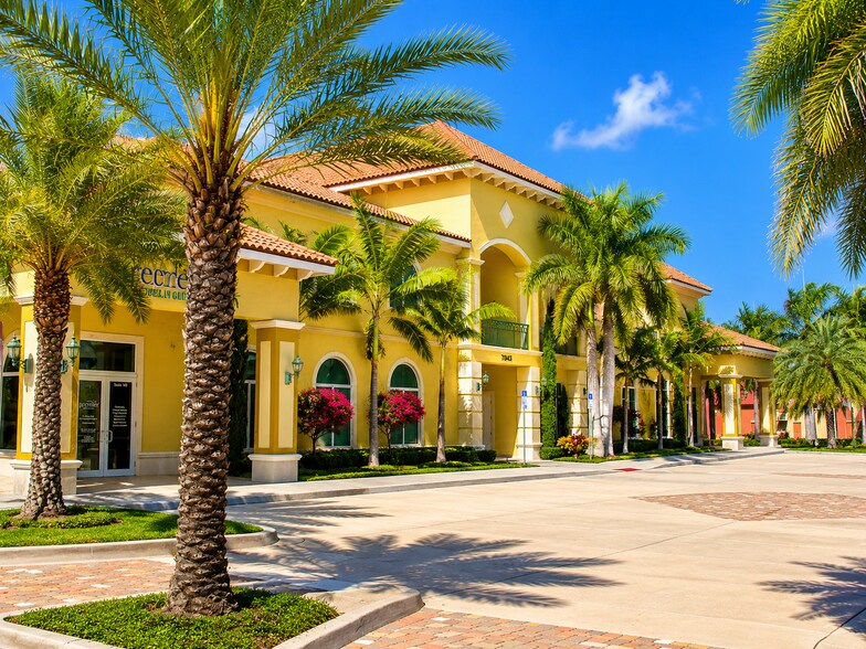 7041-7043 S US Highway 1, Port Saint Lucie, FL à louer - Photo de l’immeuble – Image 1 sur 6