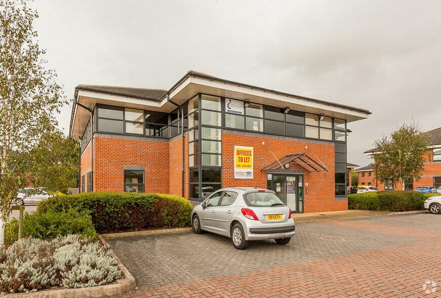 Clywedog Rd S, Wrexham à louer - Photo de l’immeuble – Image 1 sur 2