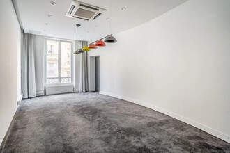 164 Rue Du Faubourg Saint-Honoré, Paris à louer Photo intérieure– Image 2 sur 23