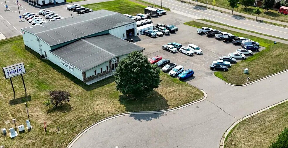 8000 Hwy 10 NW, Ramsey, MN à vendre - Photo de l’immeuble – Image 1 sur 20