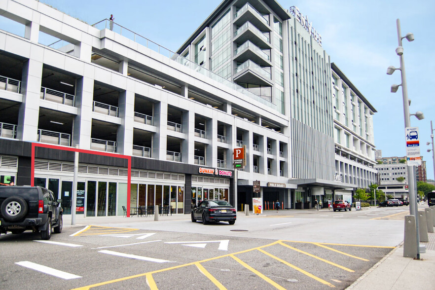 500 Ave At Port Imperial Blvd, Weehawken, NJ à louer - Photo de l’immeuble – Image 2 sur 8