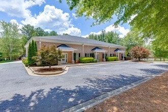 6105 Atlanta Hwy, Flowery Branch, GA à louer Photo intérieure– Image 2 sur 17