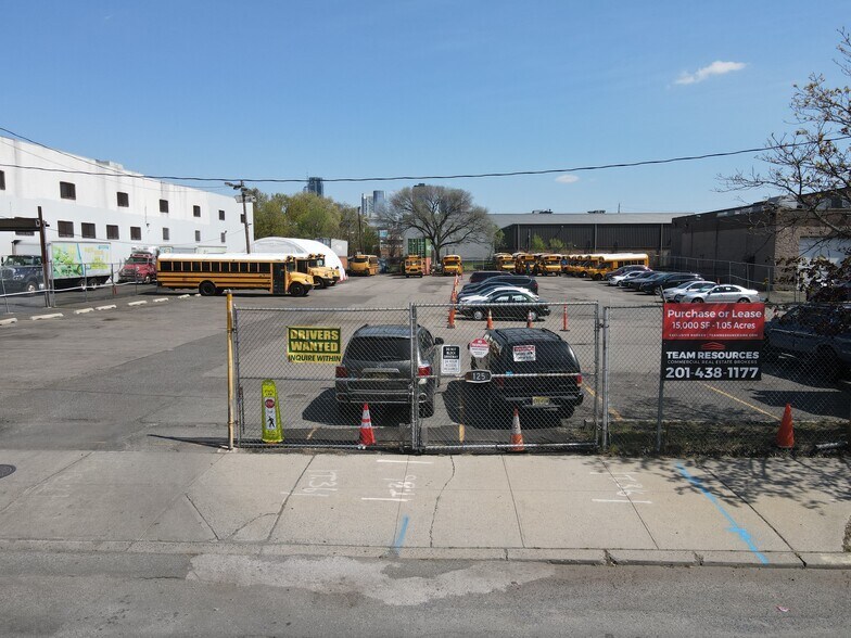 125 Amity St, Jersey City, NJ à vendre - Photo de l’immeuble – Image 2 sur 4