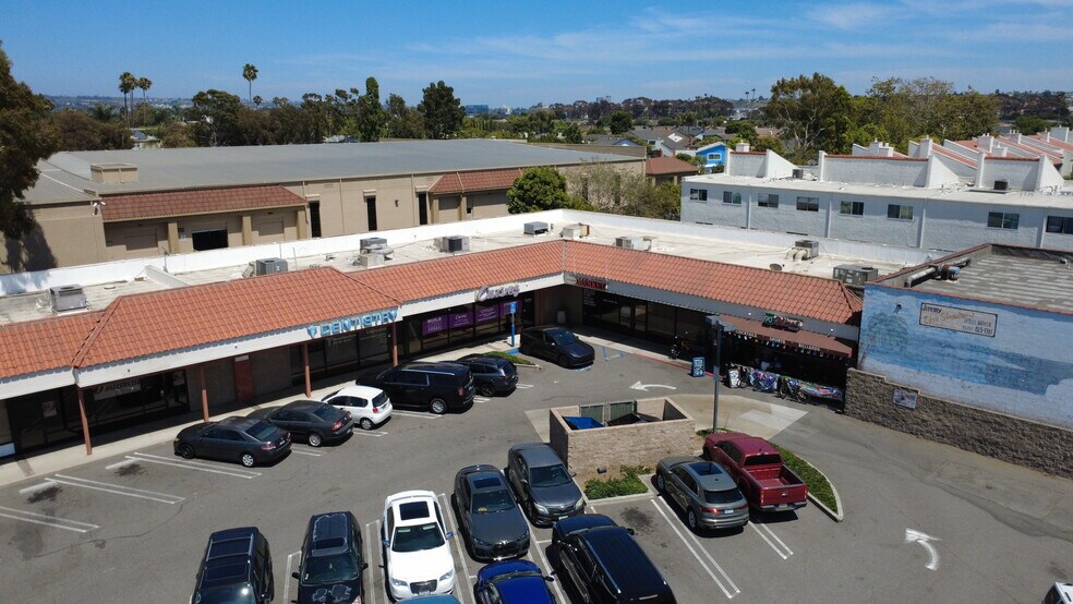 12740 Culver Blvd, Los Angeles, CA à louer - Photo de l’immeuble – Image 1 sur 3