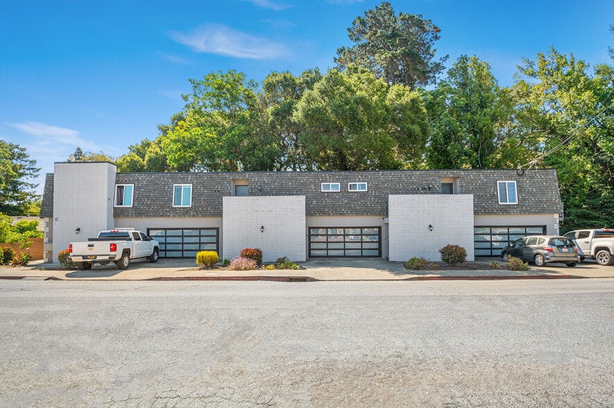 17-25 Devonshire Blvd, San Carlos, CA à vendre - Photo de l’immeuble – Image 2 sur 30