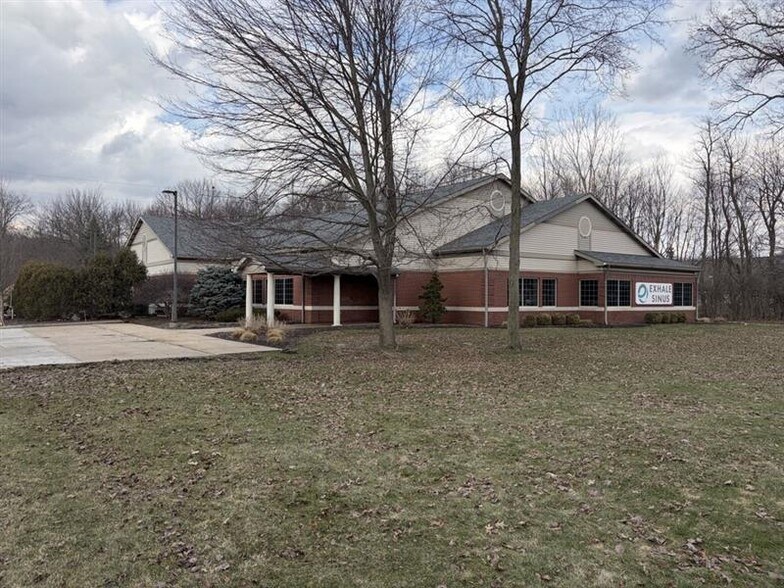 810 Park Pl, Mishawaka, IN à louer - Photo de l’immeuble – Image 2 sur 5