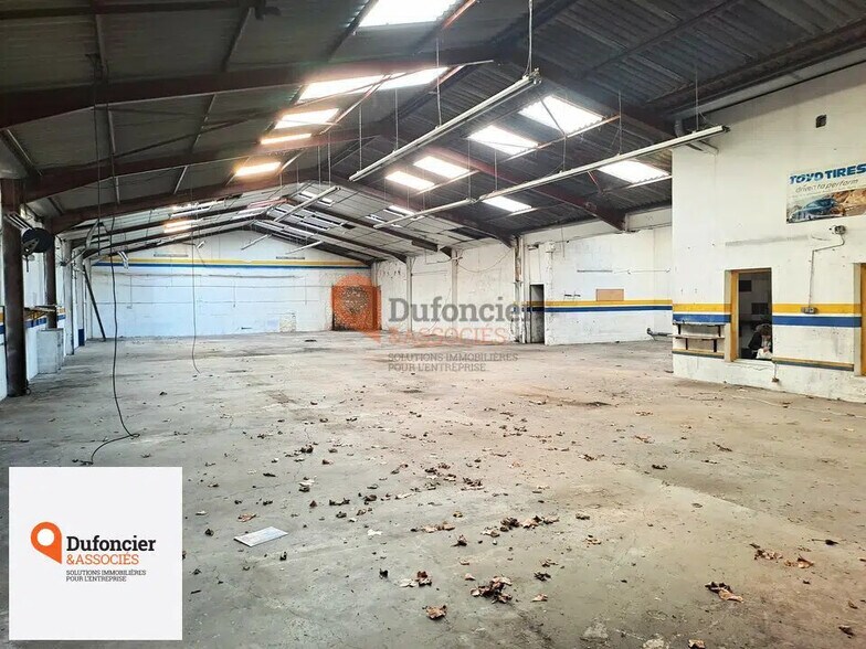 Local commercial dans Poitiers à vendre - Photo de l’immeuble – Image 2 sur 6