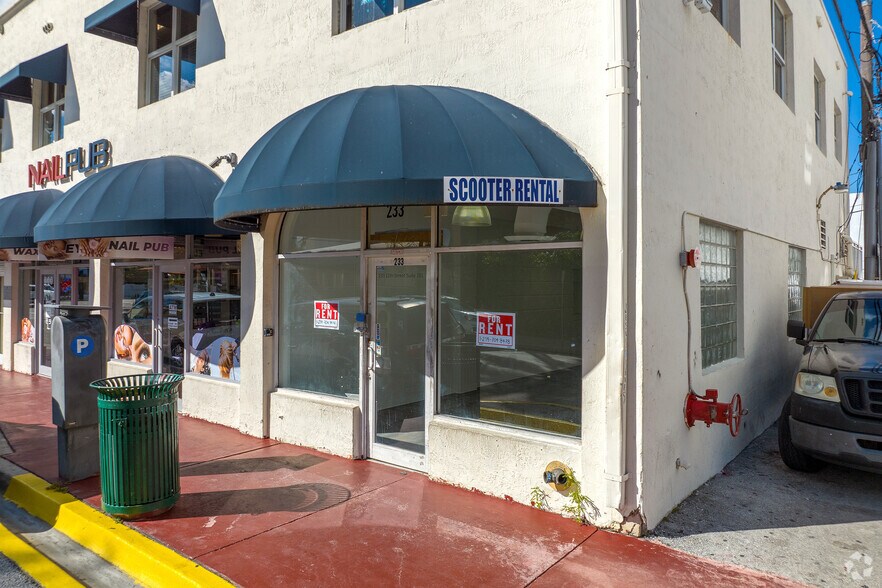 233-235 11th St, Miami Beach, FL à louer - Photo de l’immeuble – Image 1 sur 22