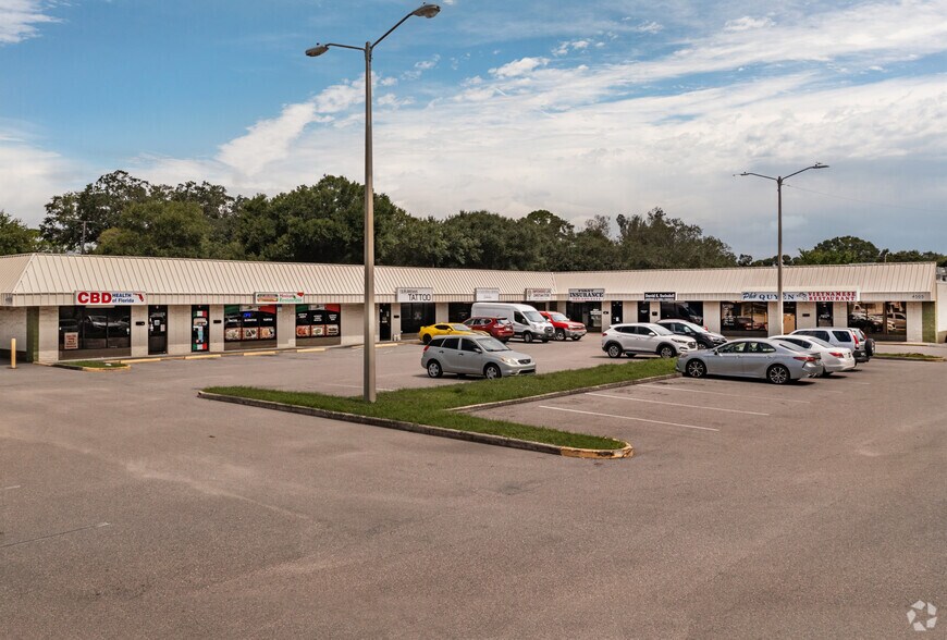 4505 Park Blvd N, Pinellas Park, FL à louer - Photo de l’immeuble – Image 3 sur 4