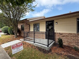 Plus de détails pour 426 E Champaign Ave, Rantoul, IL - Local commercial à louer