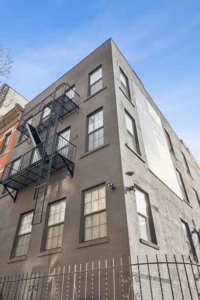 520 Union Ave, Brooklyn, NY à vendre - Photo de l’immeuble – Image 3 sur 28
