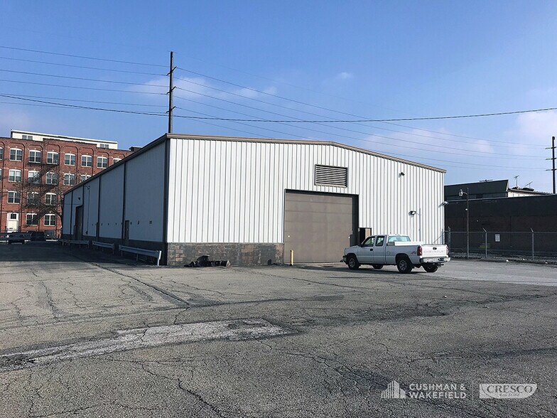 3300-3694 Lakeside Ave E, Cleveland, OH à vendre - Photo de l’immeuble – Image 3 sur 10