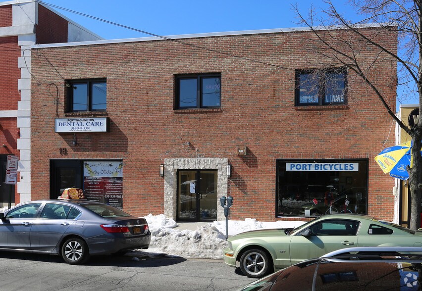 18 Haven Ave, Port Washington, NY à louer - Photo principale – Image 1 sur 14