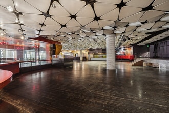 800 W Olympic Blvd, Los Angeles, CA à louer Photo intérieure– Image 1 sur 8