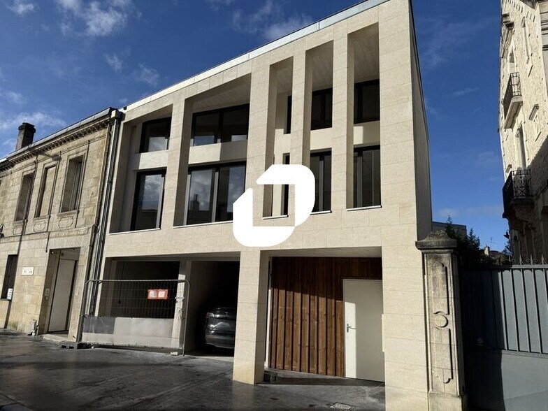 Bureau dans Bordeaux à louer - Photo de l’immeuble – Image 1 sur 17