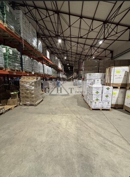 Industriel/Logistique dans Villeneuve-la-Garenne à louer - Photo intérieure – Image 2 sur 4