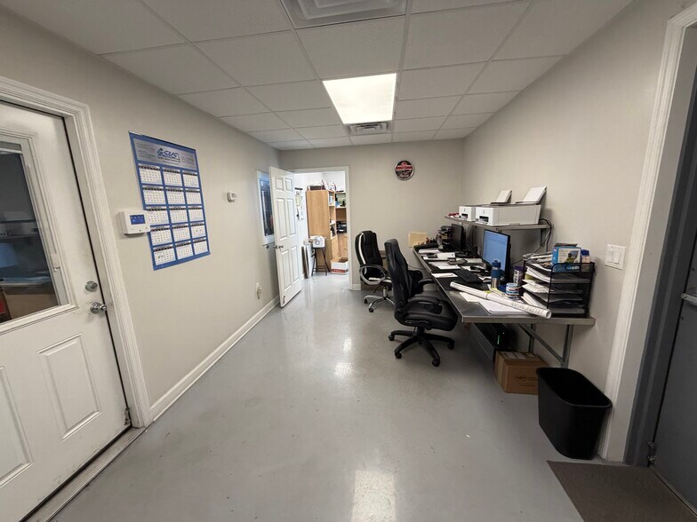 2300 Mayflower Ave, Apopka, FL à louer - Photo intérieure – Image 3 sur 4