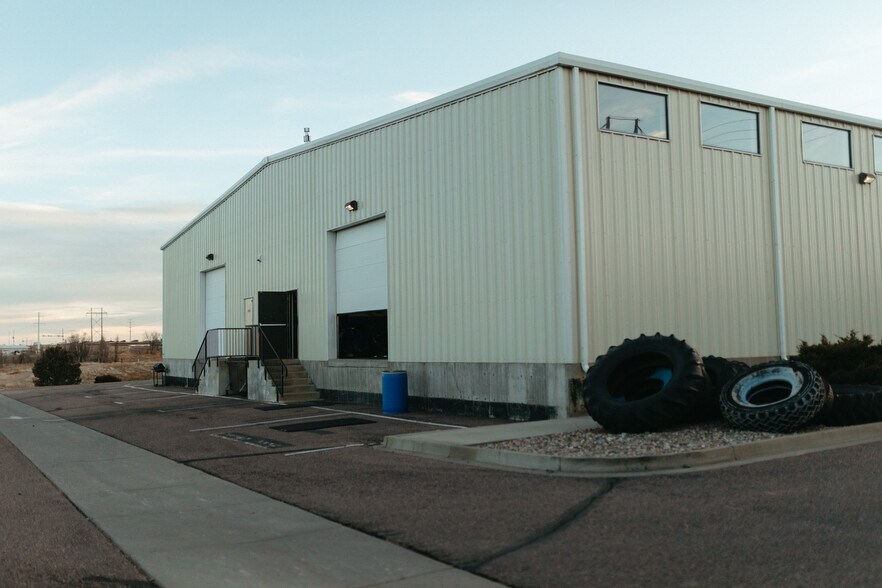 7039 Bandley Dr, Fountain, CO à vendre - Photo de l’immeuble – Image 3 sur 16