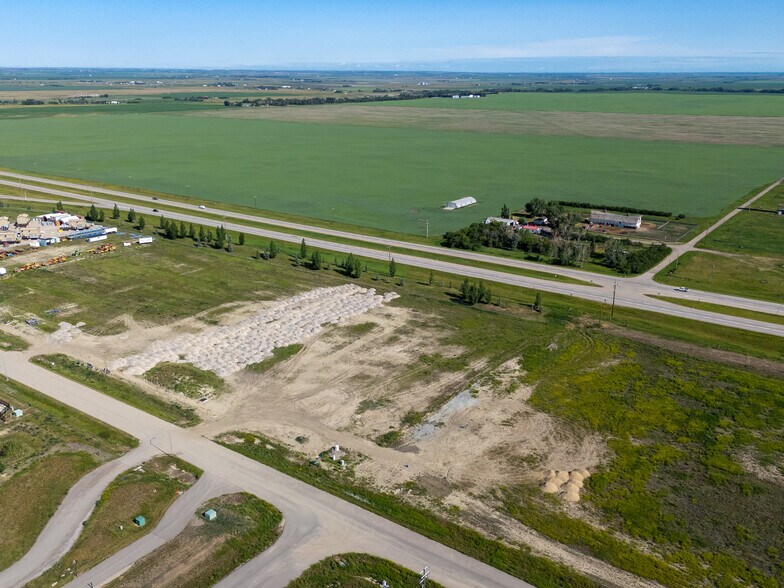 52 Durum Dr, Wheatland County, AB à vendre - Photo de l’immeuble – Image 2 sur 7