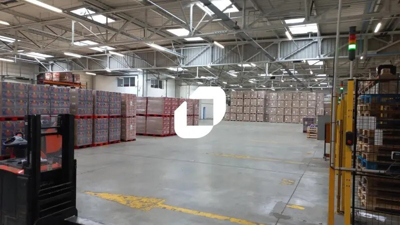 Industriel/Logistique dans Longueil-Sainte-Marie à vendre - Photo de l’immeuble – Image 3 sur 7