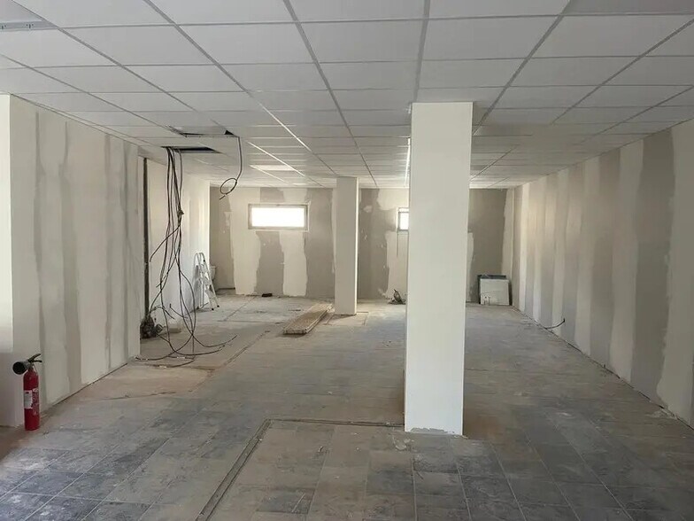 Local commercial dans Montpellier à louer - Photo de l’immeuble – Image 2 sur 10