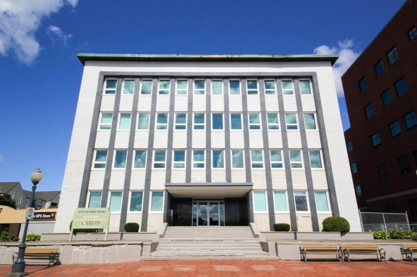 1111 Main St, Moncton, NB à louer - Photo de l’immeuble – Image 1 sur 12
