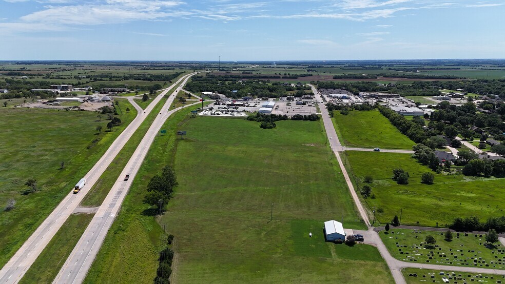 W 21st St, Abilene, KS à vendre - Aérien – Image 2 sur 3