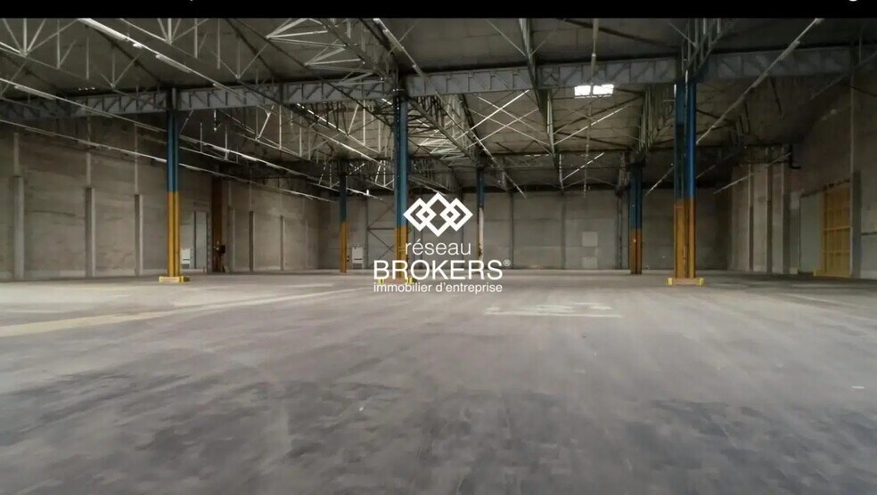 Industriel/Logistique dans Nîmes à louer - Photo de l’immeuble – Image 3 sur 3
