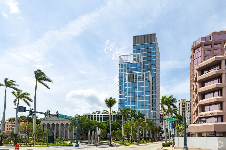 180 Lakeview Ave, West Palm Beach, FL à louer - Photo de l’immeuble – Image 1 sur 4