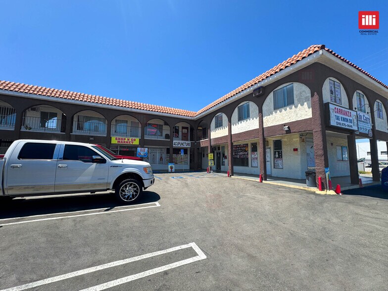 11801 Inglewood Ave, Hawthorne, CA à louer - Photo de l’immeuble – Image 2 sur 4