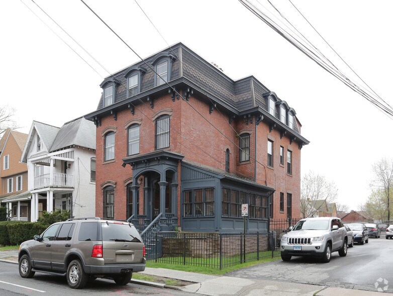 61 Russ St, Hartford, CT à louer - Photo de l’immeuble – Image 2 sur 15