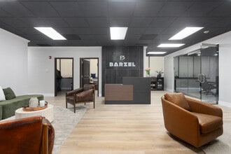 4800 Lamar Ave, Mission, KS à louer Photo intérieure– Image 2 sur 9