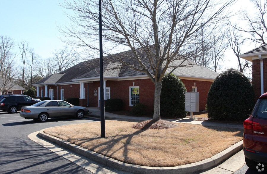767 Peachtree Pky, Cumming, GA à vendre - Photo de l’immeuble – Image 3 sur 24