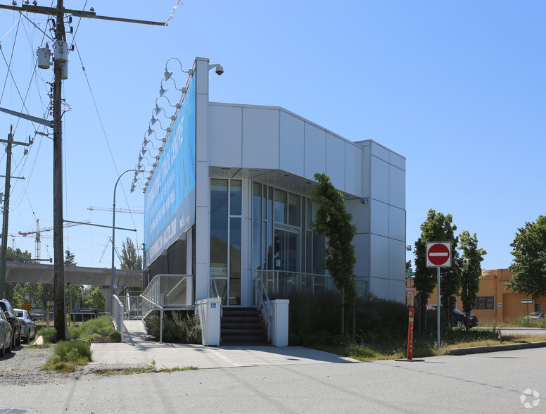 8400 West Rd, Richmond, BC à vendre - Photo de l’immeuble – Image 3 sur 27