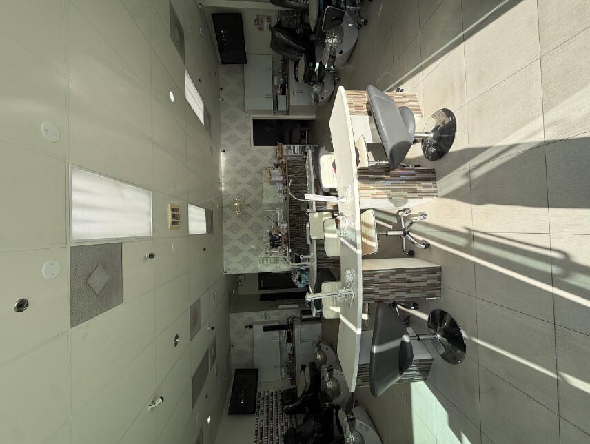 3719-3731 Foothill Blvd, Glendale, CA à louer Photo intérieure– Image 1 sur 4