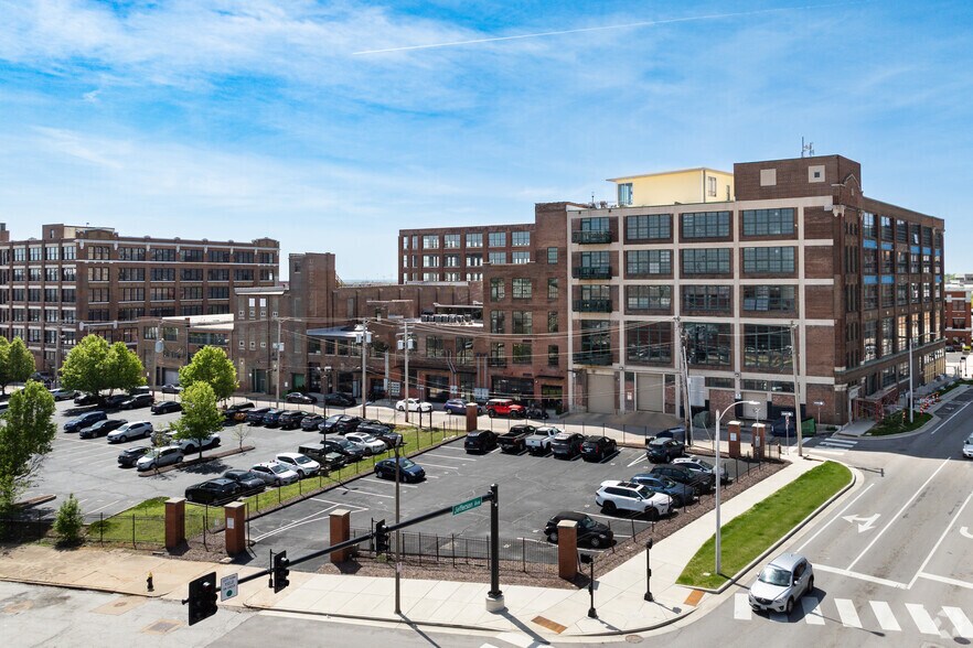 2311-2315 Locust St, Saint Louis, MO à louer - Photo de l’immeuble – Image 3 sur 16