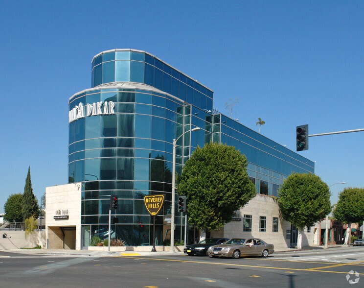 9975 Santa Monica Blvd, Beverly Hills, CA à louer - Photo de l’immeuble – Image 2 sur 2