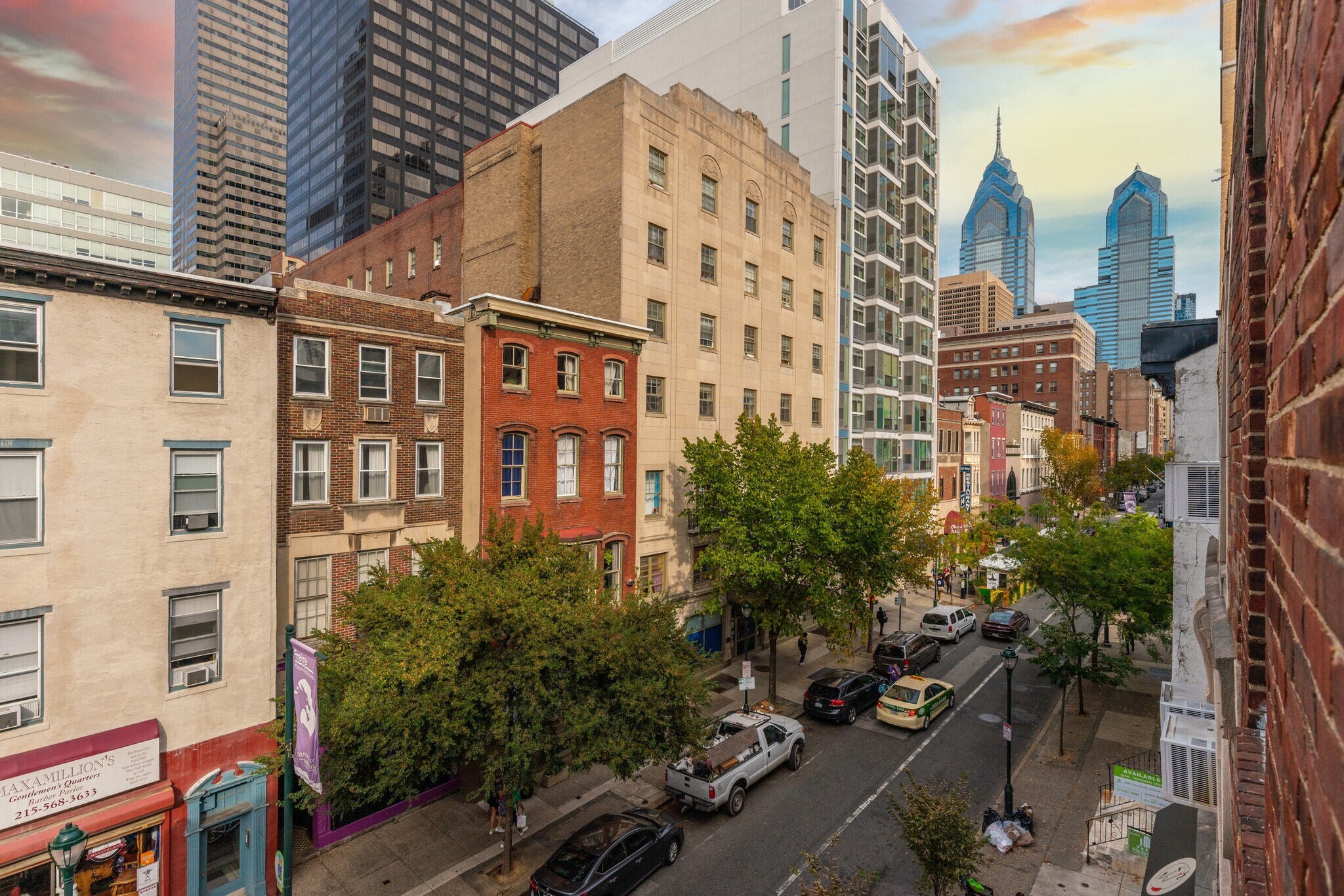 2032 Chestnut St, Philadelphia, PA à louer Photo principale– Image 1 sur 5