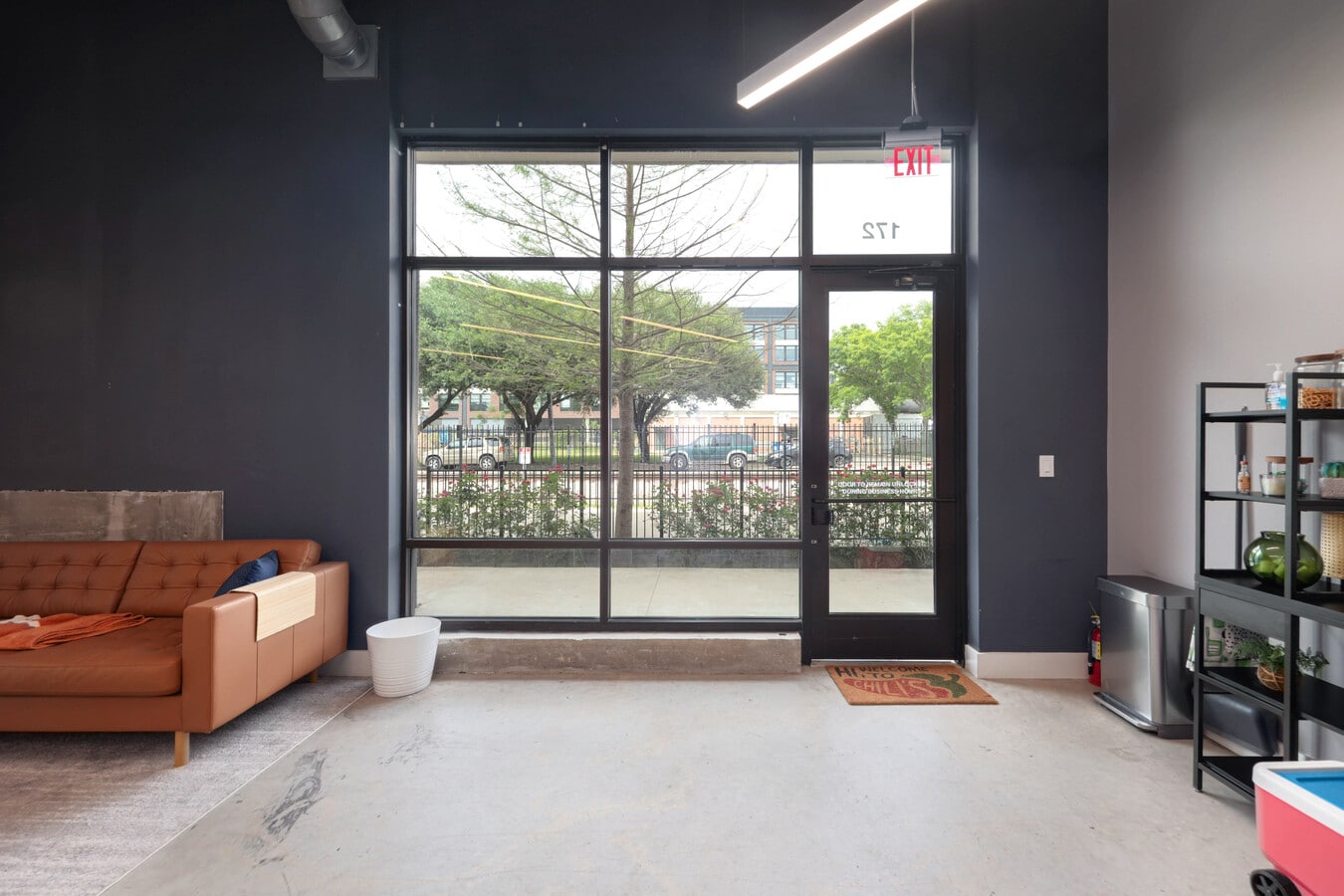 1800 E 4th St, Austin, TX 78702 - Lot 172 - - Photo intérieure - Image 1 of 6