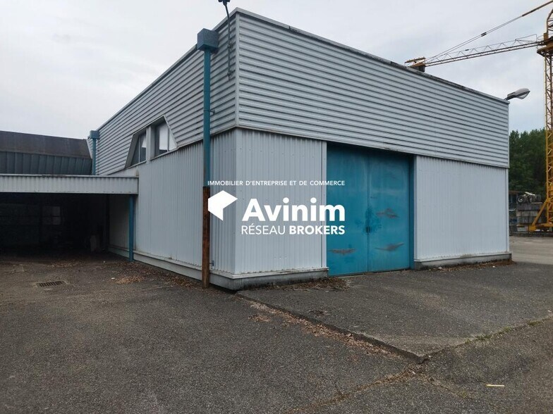 Industriel/Logistique dans Thyez à vendre - Photo de l’immeuble – Image 3 sur 8