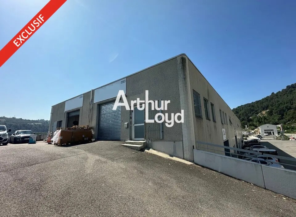 Bureau dans Saint-Jeannet à louer Photo de l’immeuble– Image 1 sur 9