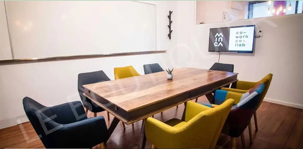 Local d'activités dans Paris à vendre - Photo de l’immeuble – Image 2 sur 6