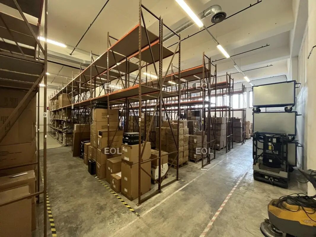 Industriel/Logistique dans Montreuil à vendre Photo de l’immeuble– Image 1 sur 9