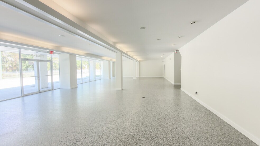 7065 NW 22nd St, Gainesville, FL à louer - Photo de l’immeuble – Image 2 sur 52