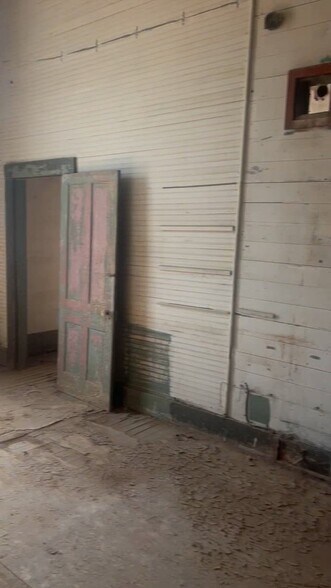 101 College Ave, Weatherford, TX à vendre - Vidéo sur l’annonce professionnelle – Image 2 sur 13