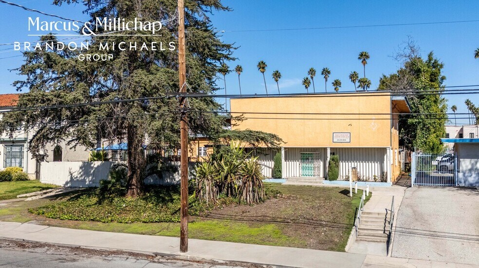2255 W Adams Blvd, Los Angeles, CA à vendre - Photo principale – Image 1 sur 8
