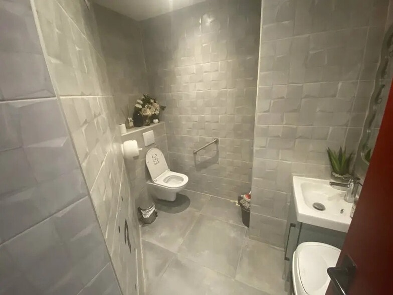 Local commercial dans Le Havre à louer - Photo intérieure – Image 3 sur 3