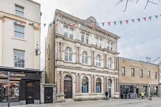 Plus de détails pour 36 Dunraven Pl, Bridgend - Local commercial à louer