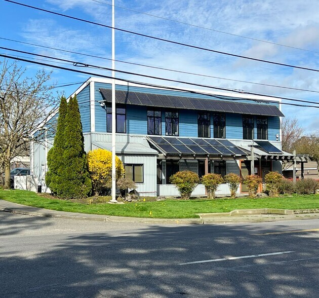 3204 NE 145th St, Shoreline, WA à vendre - Photo de l’immeuble – Image 1 sur 8