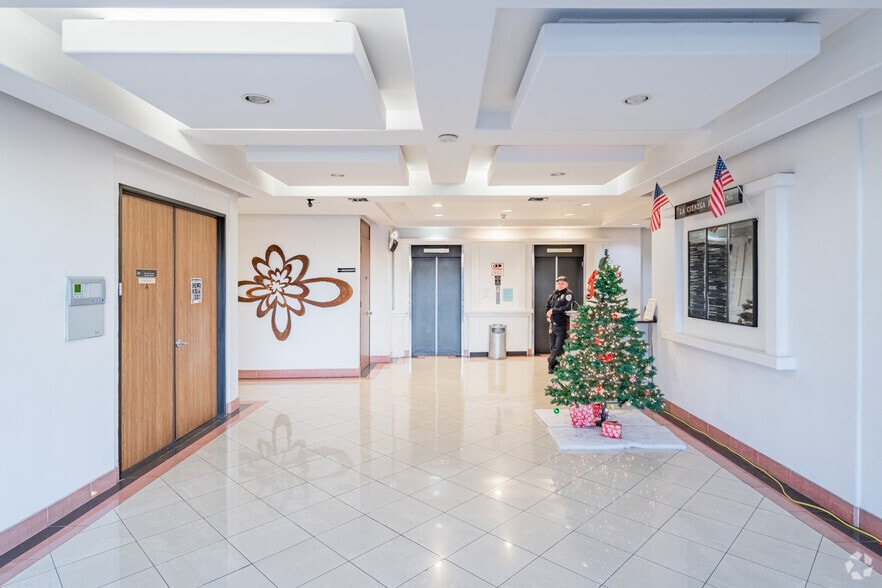 11222 S La Cienega Blvd, Inglewood, CA à louer - Photo intérieure – Image 3 sur 27